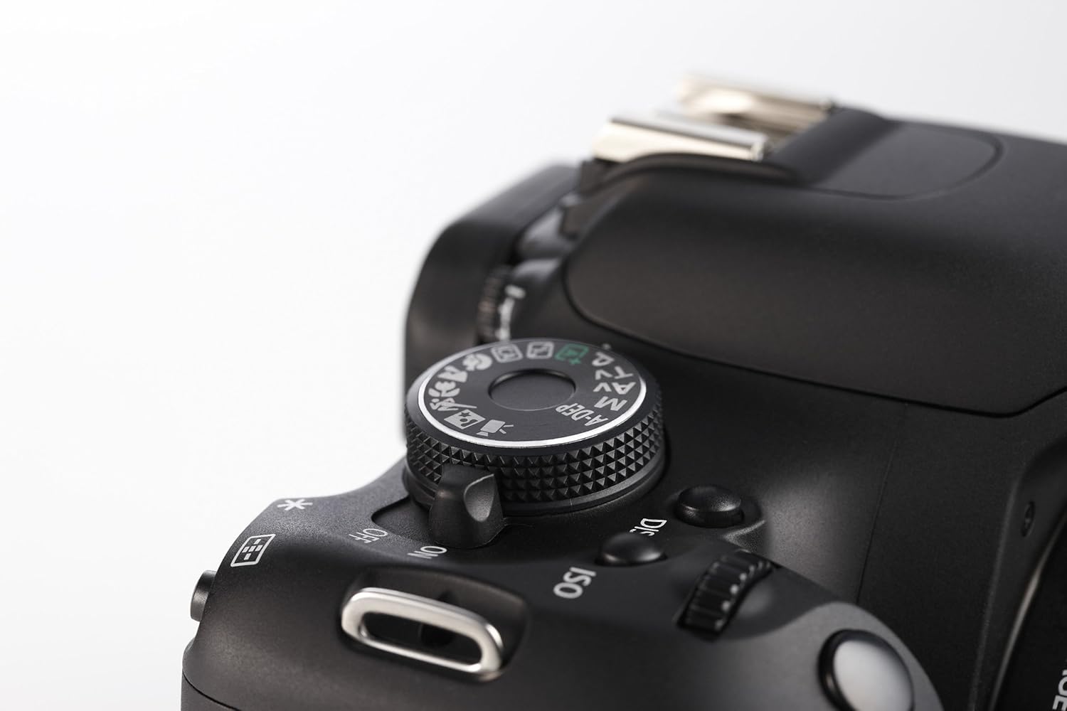 Canon EOS 600D Appareil photo numérique Reflex 18 Mpix Kit Objectif 18-55mm IS II Noir