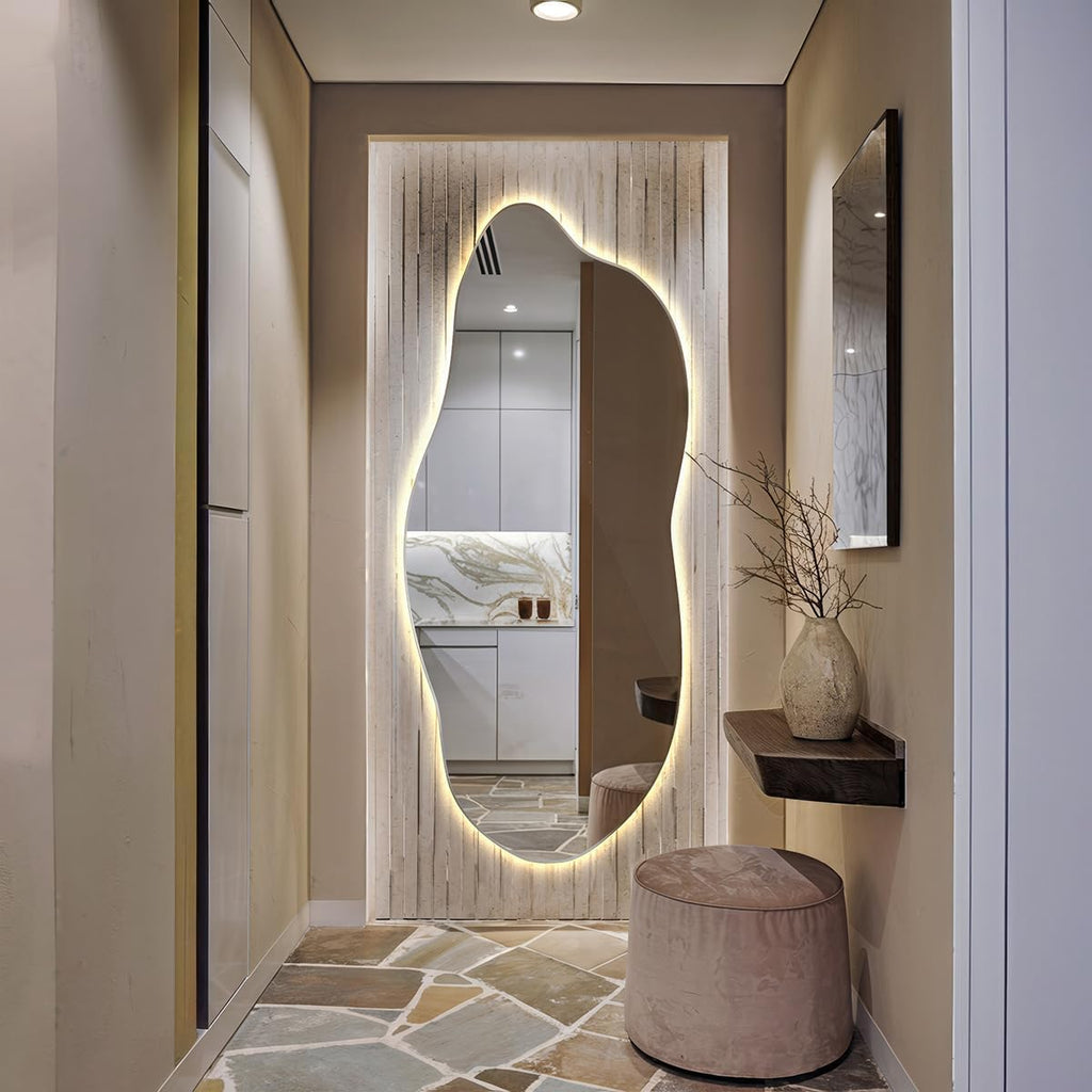 Grand Miroir LED 45x100 cm Blanc Chaud Lumière Chaude Irrégulier Asymétrique Cuisine Miroir Mural sans Cadre Décoration Murale Design Minimalisme Esthétiquement Installation Verticale ou Horizontale