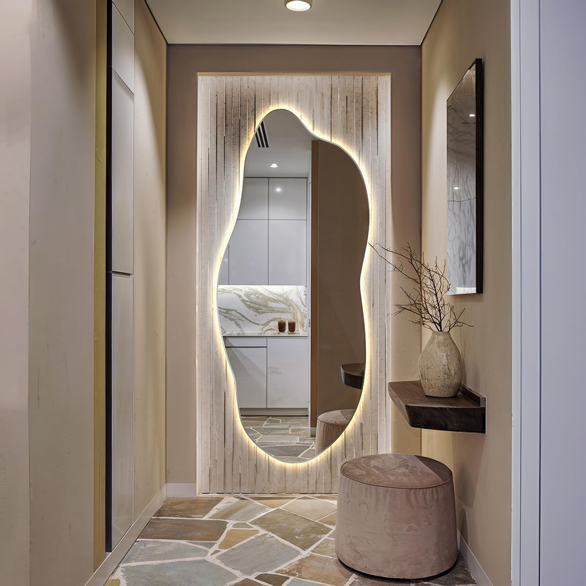 Grand Miroir LED 45x100 cm Blanc Chaud Lumière Chaude Irrégulier Asymétrique Cuisine Miroir Mural sans Cadre Décoration Murale Design Minimalisme Esthétiquement Installation Verticale ou Horizontale
