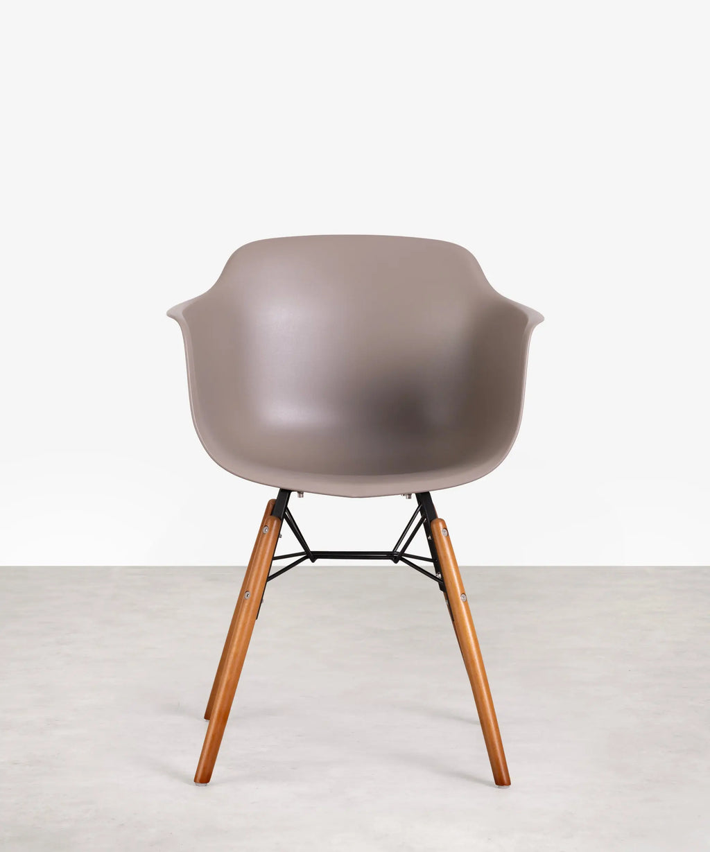 Silla de Polipropileno y Madera Elon Arms