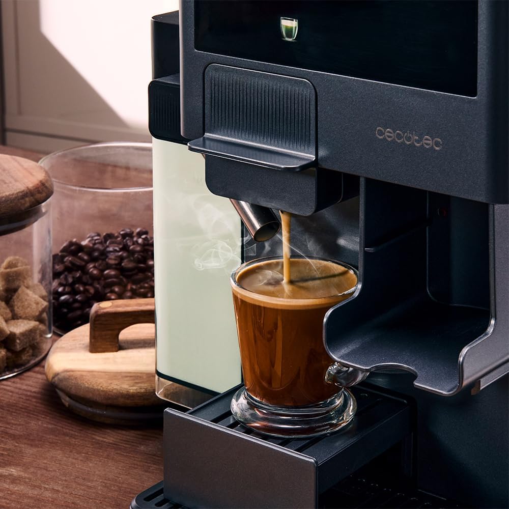 Cecotec Cafetière à Capsules Freestyle Grind & Latte. 1400W, 20 Bars, Multi-capsules, Café en Grains 40g, Moulin Conique, Réservoir d'Eau 1,6L, 300ml Lait, Thermoblock, Écran Tactile, Nettoyage Auto