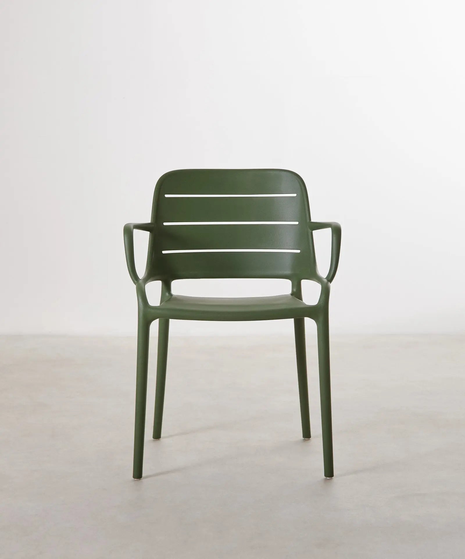 Silla de Polipropileno con Reposabrazos Mila