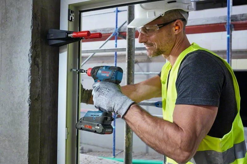 BOSCH COMBI-KIT 3 OUTILS 18V : GSB 18V-45 + GDX 18V-200 + GWS 18V-7 + 2 BATTERIES 5,0 AH + GAL 18V-40 + SAC M (C) PROFESSIONAL