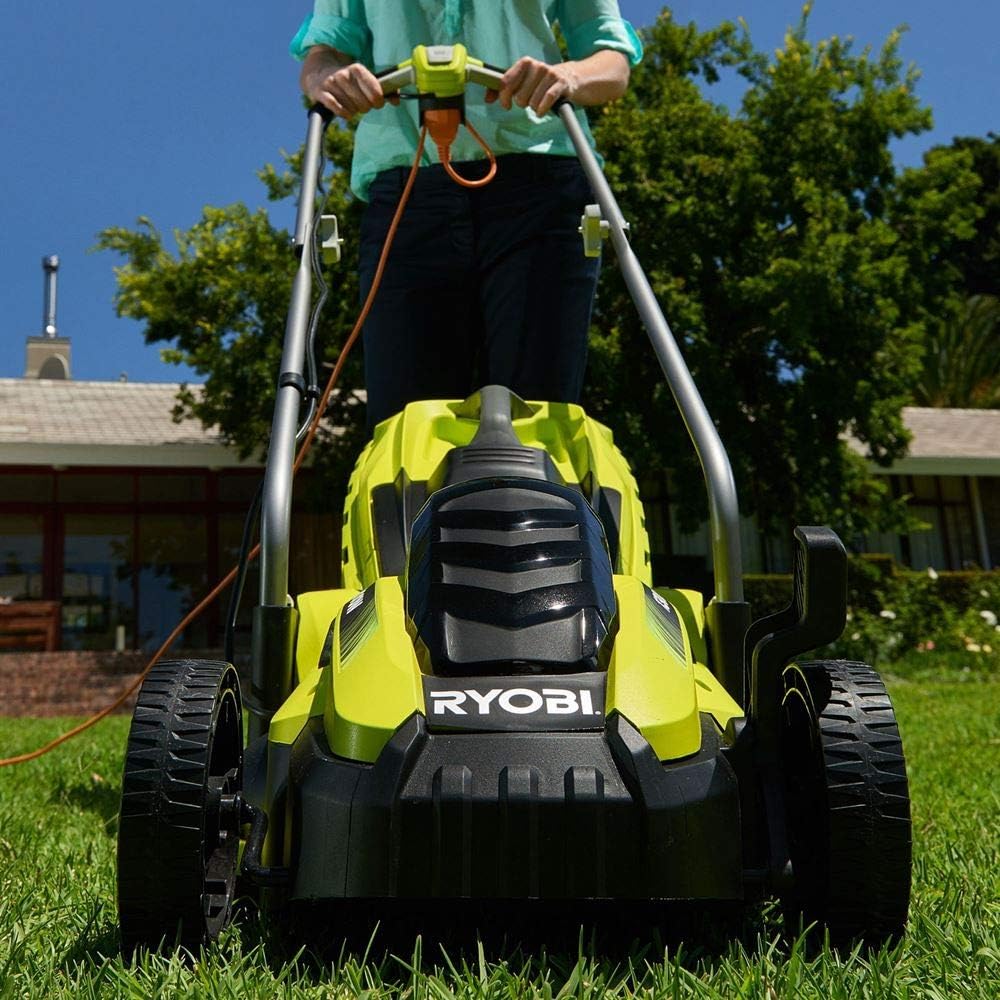 Tondeuse électrique RYOBI 1300W Coupe 33cm RLM13E33S - Bac de 35L, réglage centralisé de la Hauteur, 2-en-1 ramassage et Mulching, Ergonomique, idéale pour Jardins jusqu'à 300 m².