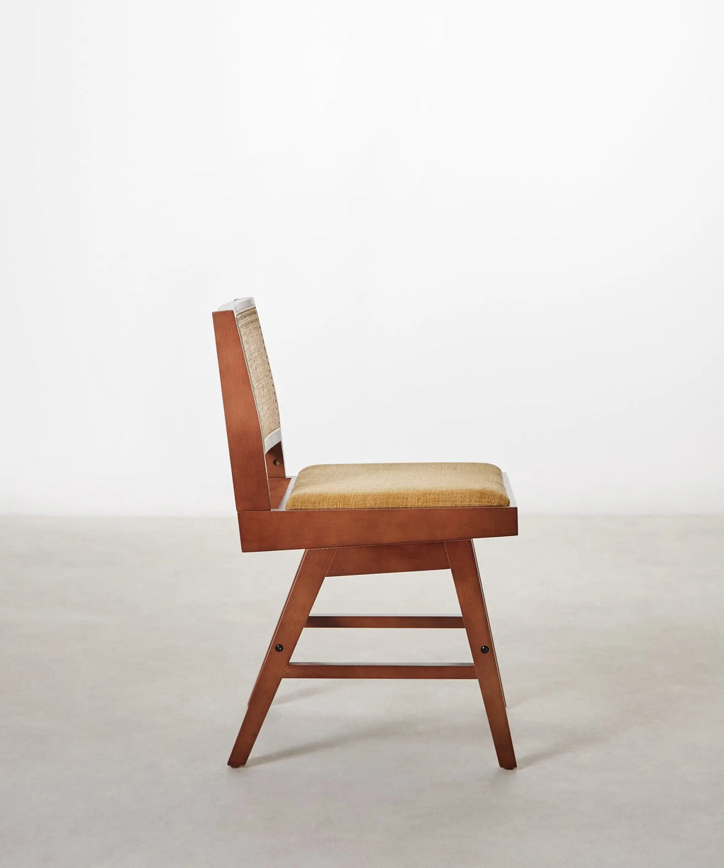 Silla de Comedor en Madera Tapizada Pauline