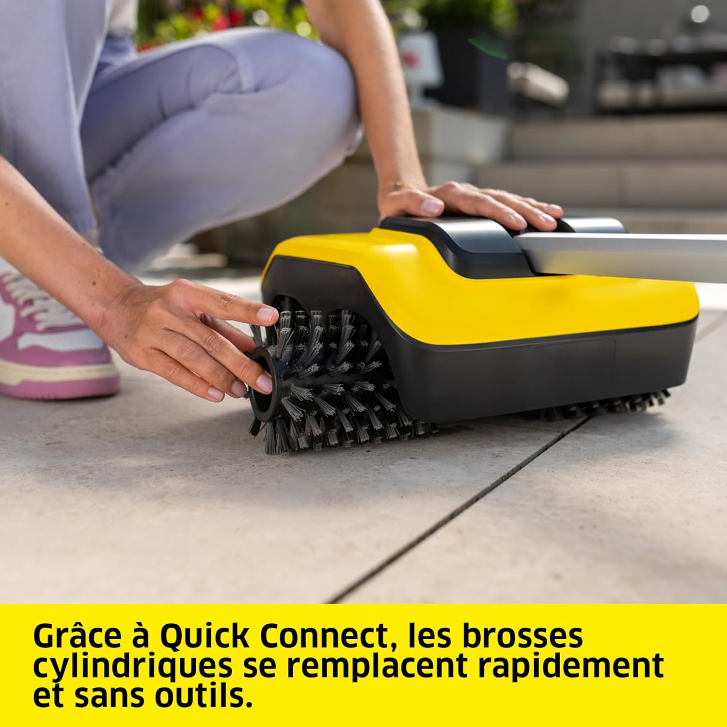 Kärcher Nettoyeur de Terrasses PCL 6, Pression Max. 10 Bar, Débit d'eau Max. 180 l/h, Largeur de Travail 300 mm, Rotation des Brosses : 600-800 TR/Min, pour Bois, Surfaces Composite, Dalles de Pierre