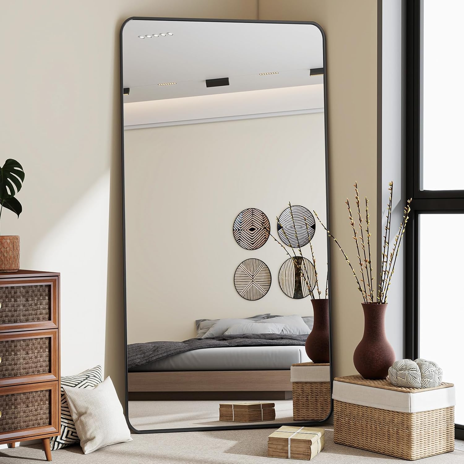 Koonmi miroir sur pied avec coins arrondis, 76 x 171 cm, grand miroir mural sur pied pour chambre à coucher et salon, noir