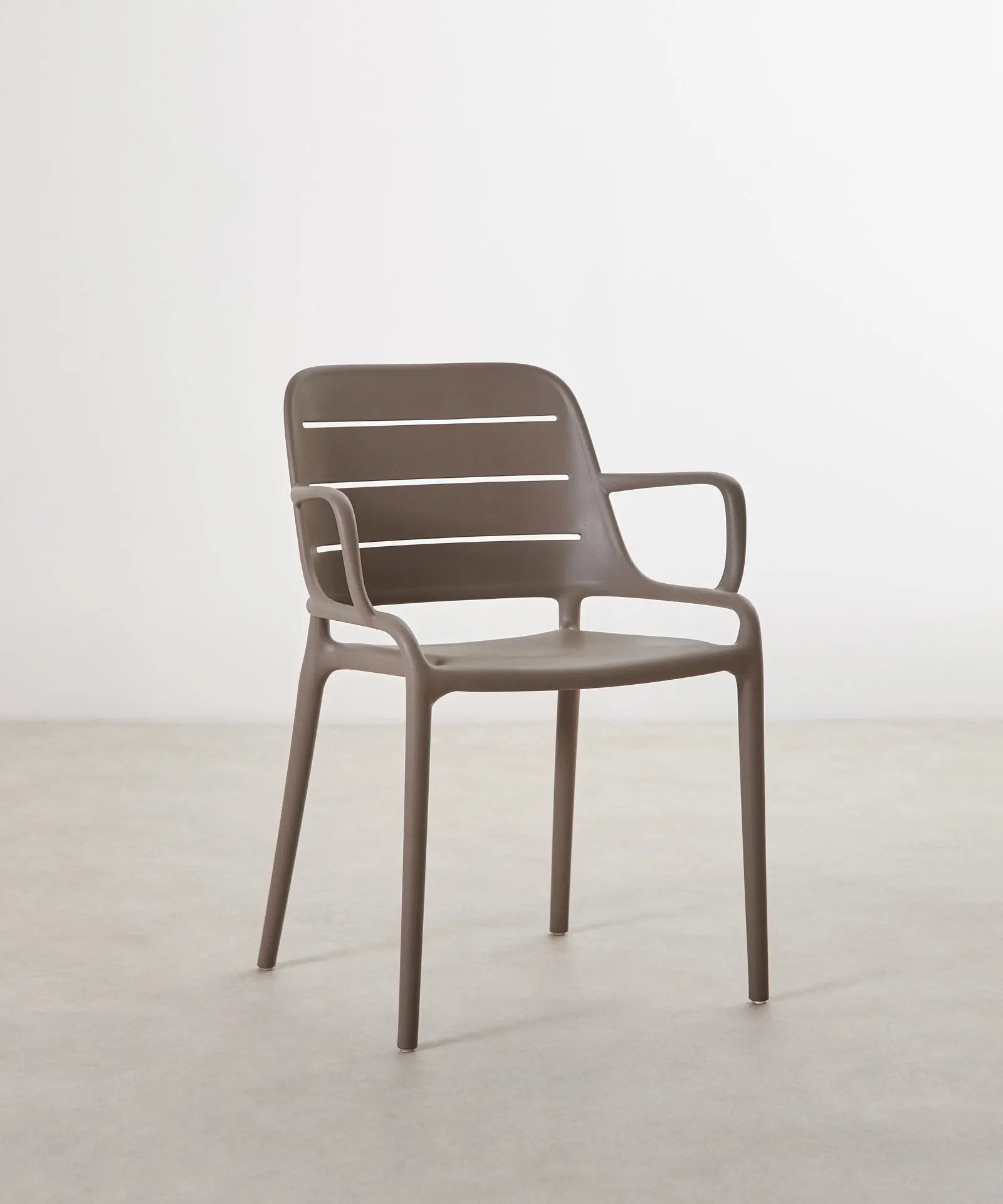 Silla de Polipropileno con Reposabrazos Mila