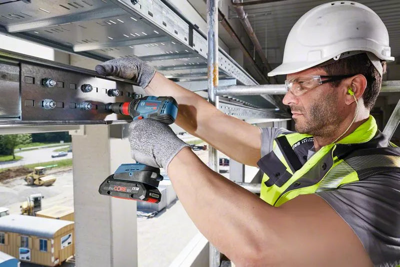 BOSCH COMBI-KIT 3 OUTILS 18V : GSB 18V-45 + GDX 18V-200 + GWS 18V-7 + 2 BATTERIES 5,0 AH + GAL 18V-40 + SAC M (C) PROFESSIONAL