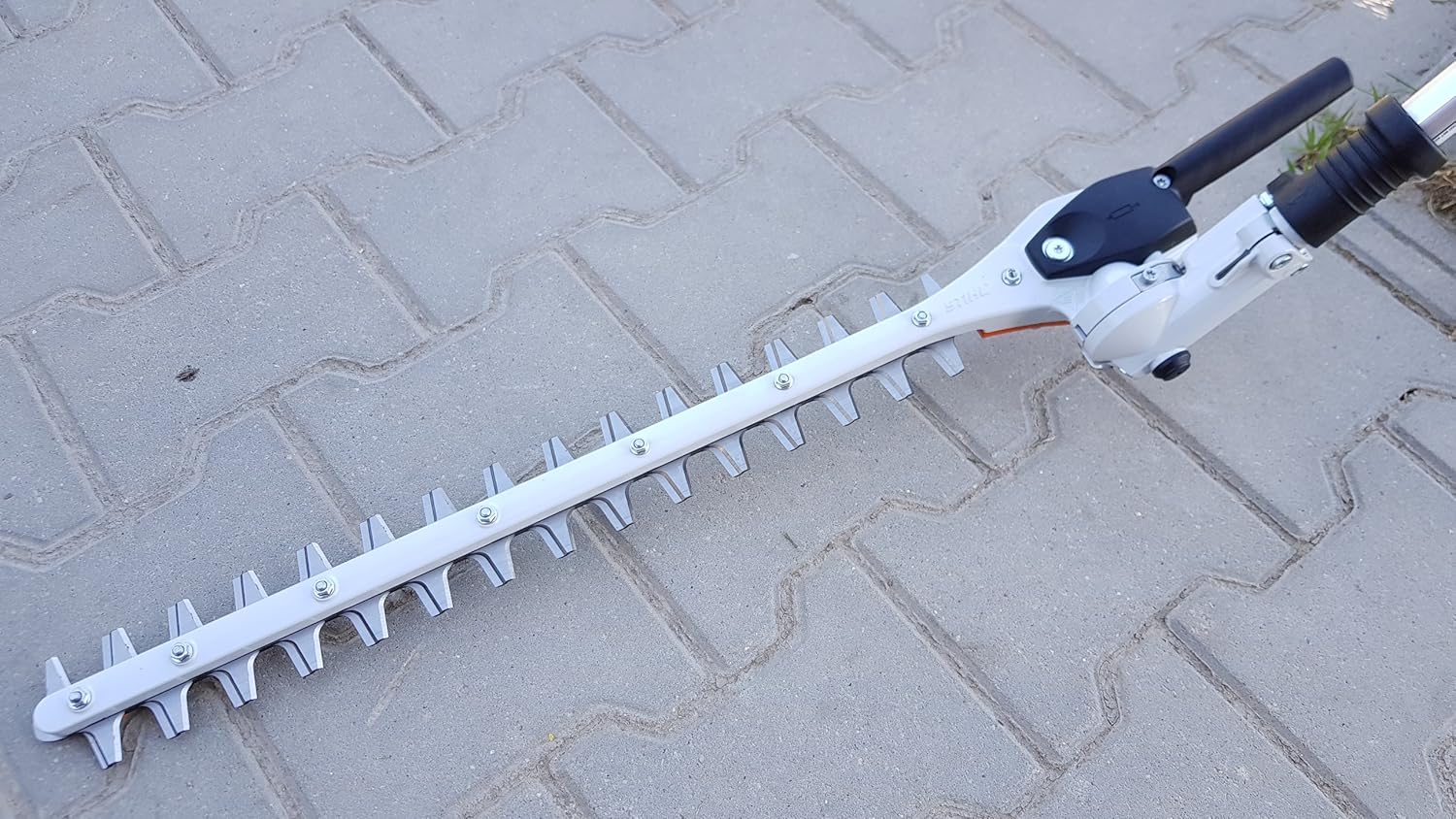 Stihl 42437405003 HL-KM 145° Grad Anbauwerkzeug Heckenschneider Kombiwerkzeug