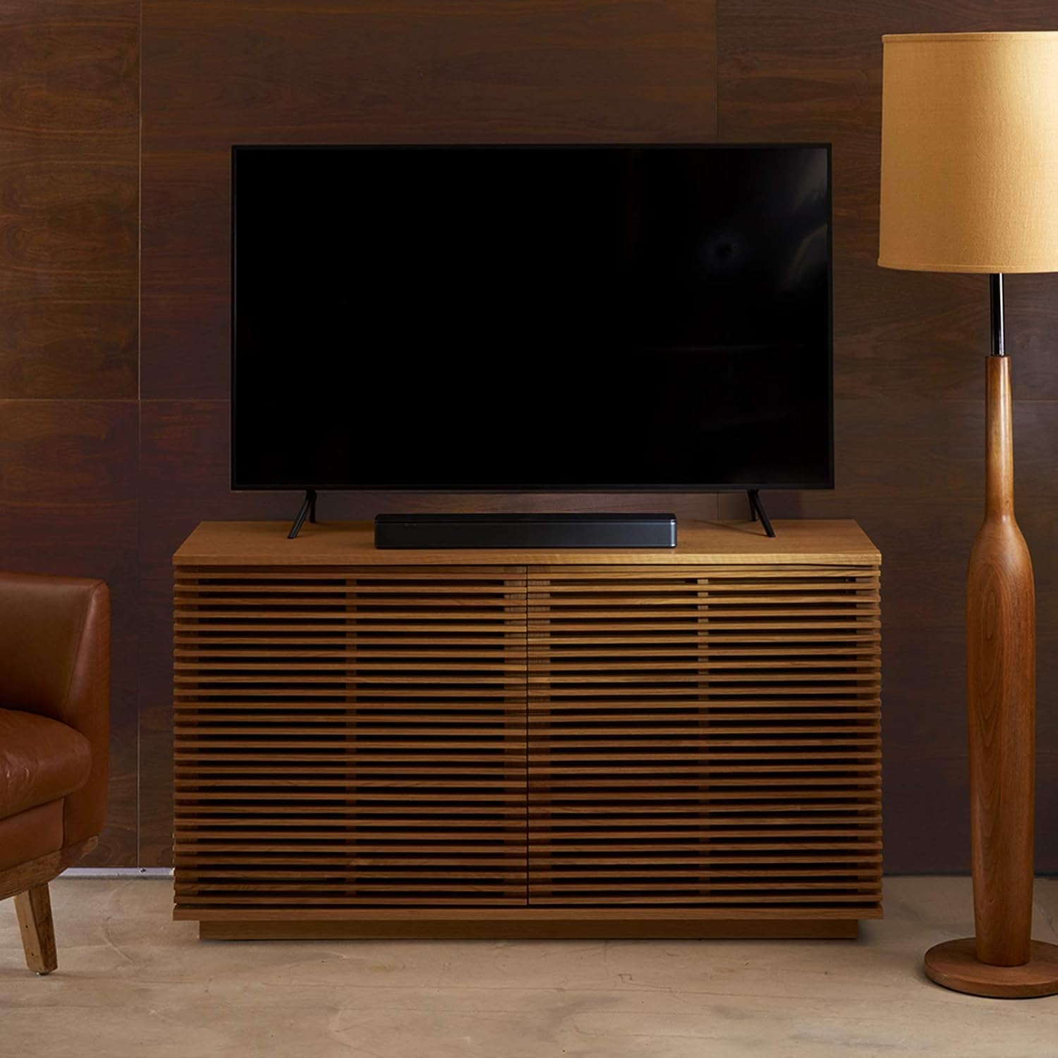 Bose TV Speaker - Barre de Son Compacte avec Connexion Bluetooth