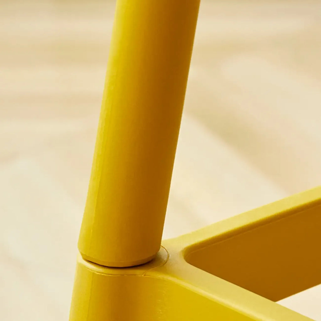 Minimalist Plastic Counter Bar Stool Outdoor Indoor