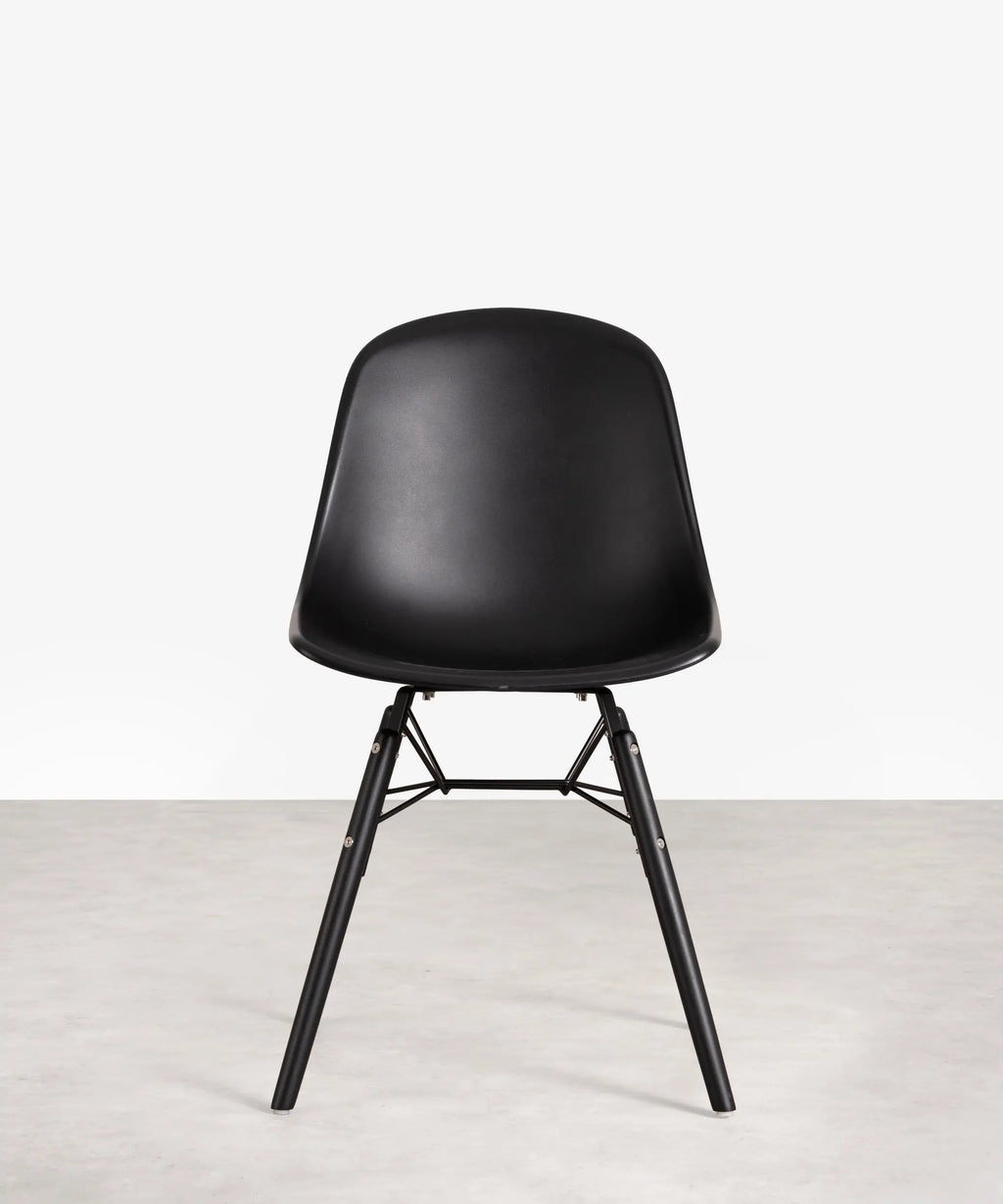 Silla de Polipropileno y Madera Elon