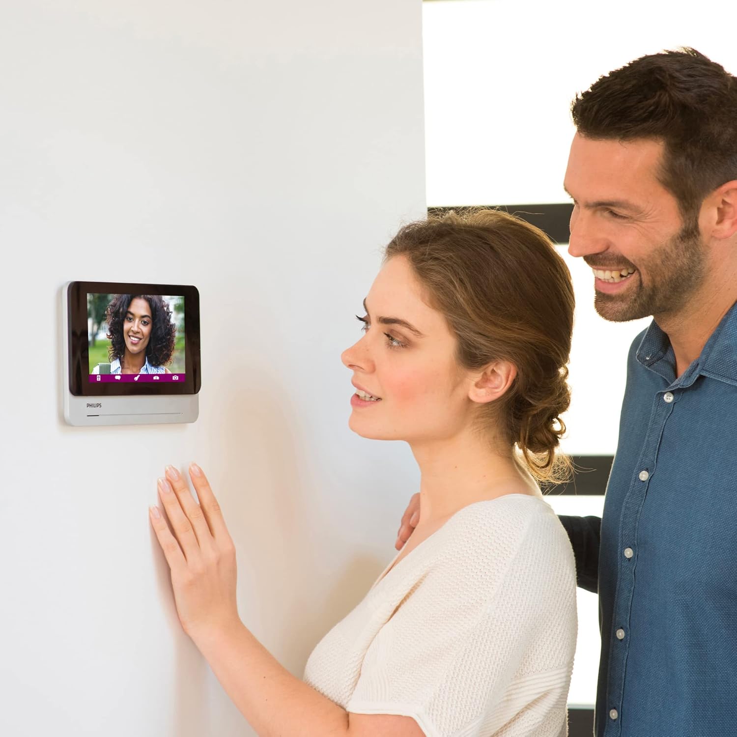 Philips WelcomeEye Connect 2 – Visiophone Filaire connecté au Smartphone