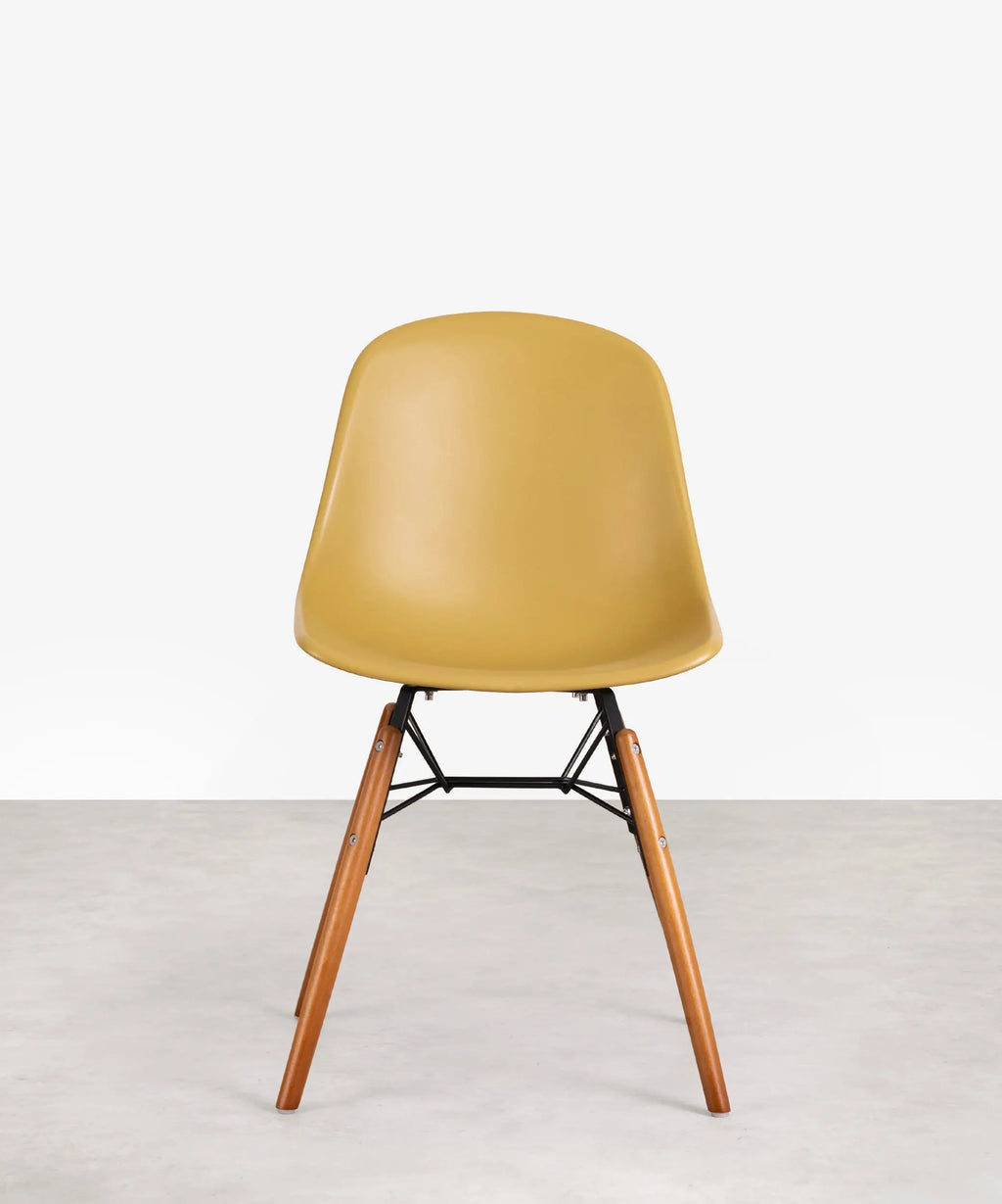 Silla de Polipropileno y Madera Elon