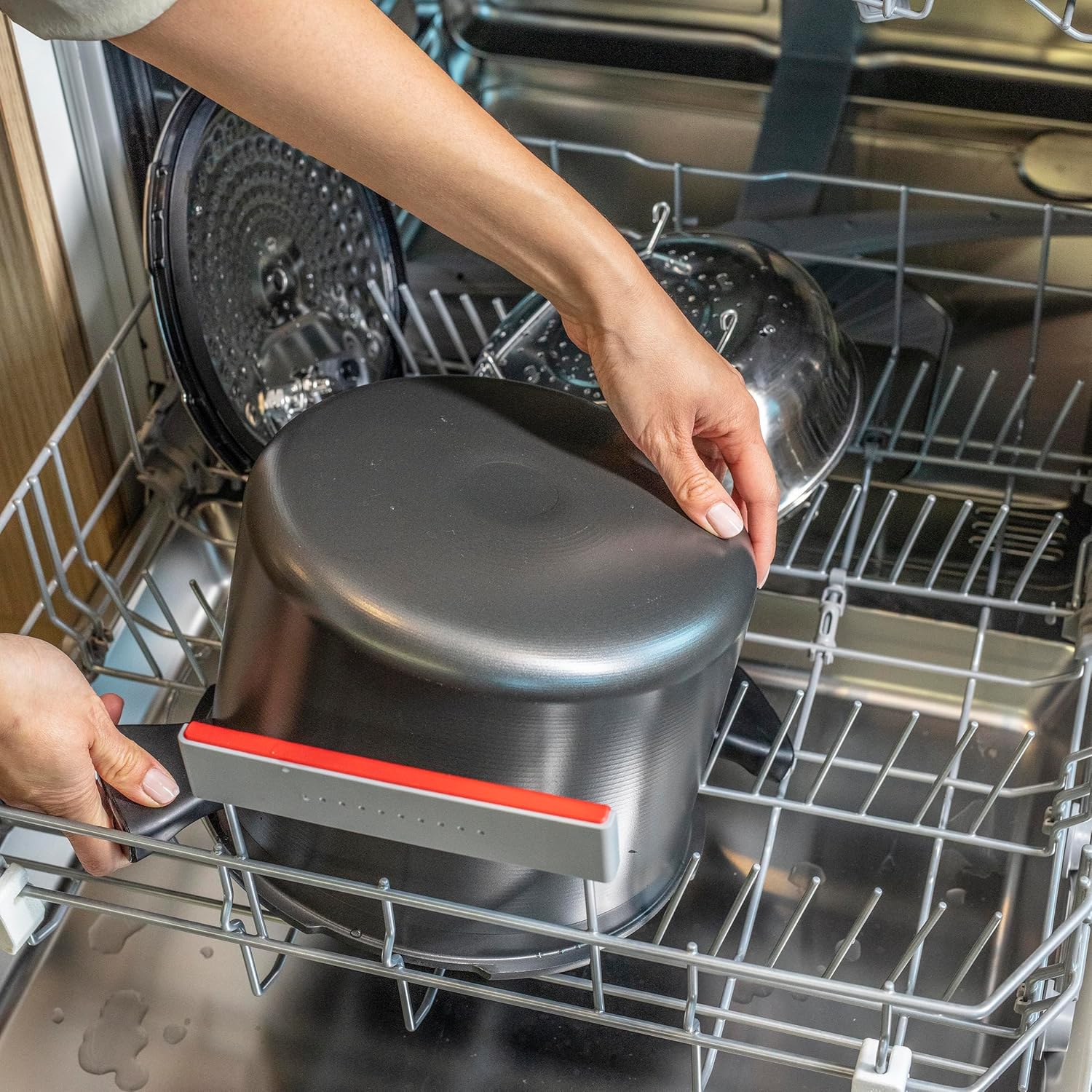 Moulinex Cookeo Multicuiseur intelligent,Capacité 6 L,Haute pression,Ecran intuitif,Guide de cuisson pas à pas+Moulinex Extra Crisp Couvercle Cookeo,Recettes croustillantes,4 programmes automatiques