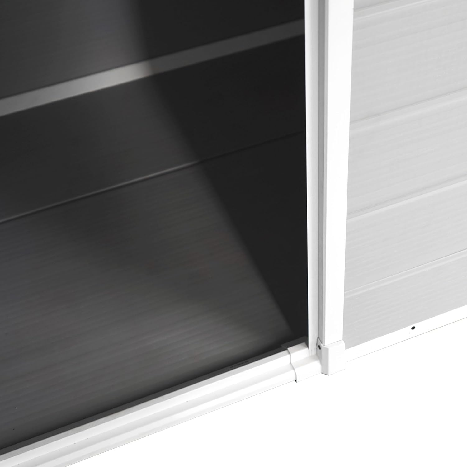 WASABI Abri de Jardin en Résine Unit 1.4 - Assemblage Simple - Fenêtre à lumière du Jour - Panneaux de 12mm d'épaisseur - Plancher Inclus - Blanc Gris - Cabane de Stockage extérieur en PVC 1,37m2