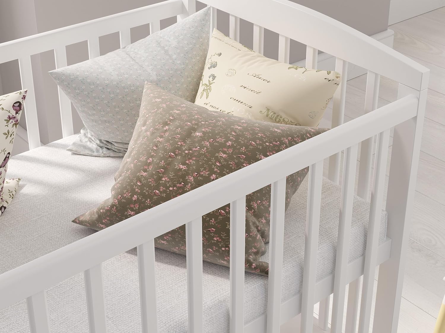 Love For Sleep lit bébé évolutif en bois blanc 120 × 60 cm avec matelas mousse, tiroir, barrière de sécurité et protections en silicone, modèle Jacob