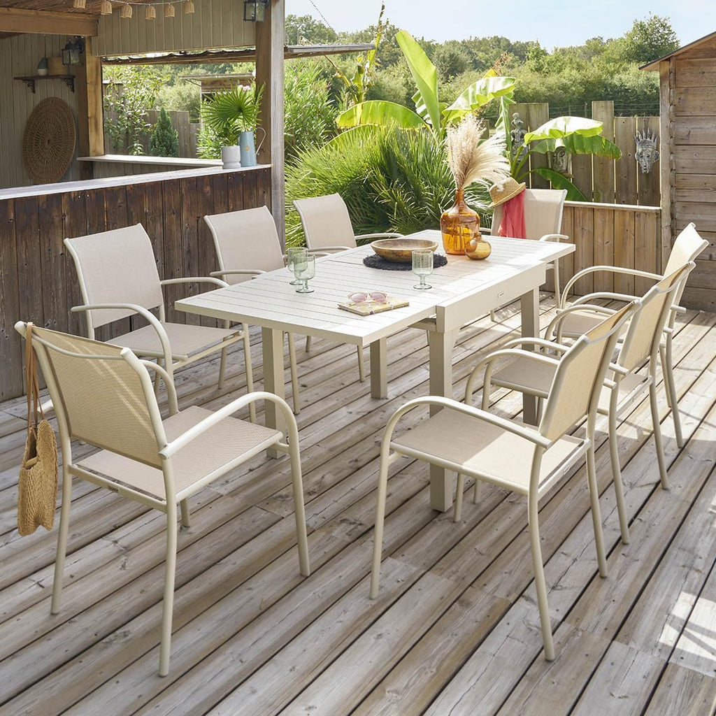 Hespéride - Table de Jardin Extensible Piazza Argile - 8 Places - Aluminium Traité Epoxy Antirouille - Meuble d'Extérieur à Rallonge Coulissante