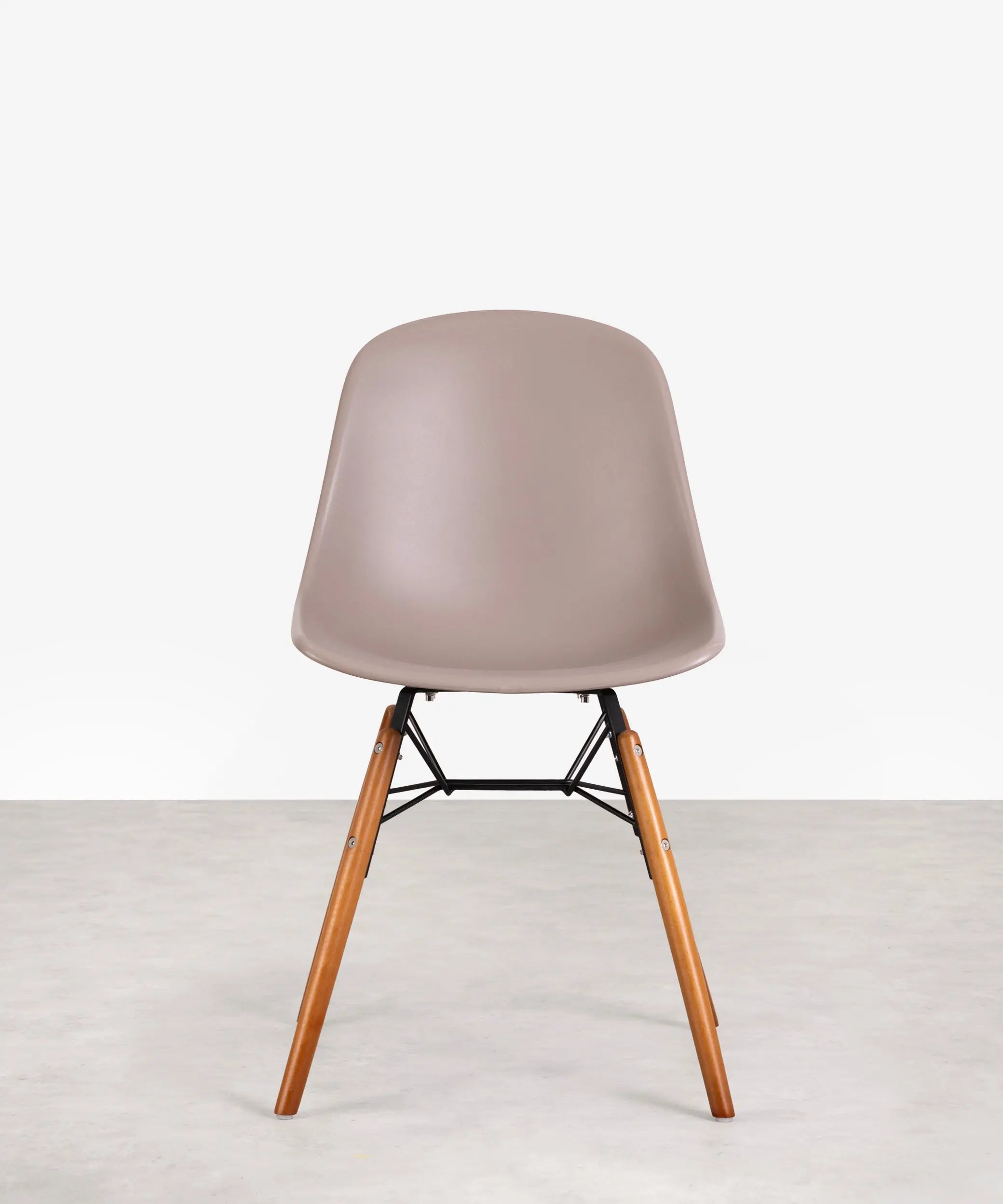 Silla de Polipropileno y Madera Elon